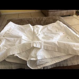 (8) Lane Bryant white skort 22w